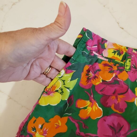 RALPH Lauren Sport Cotton Floral Print shorts, size 2 - Picture 3 of 7